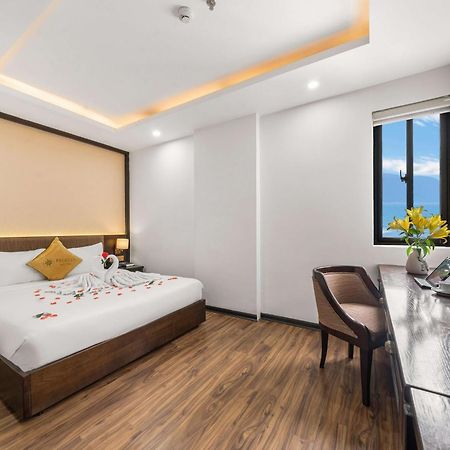 Palazzo Luxury Hotel Da Nang Exterior photo