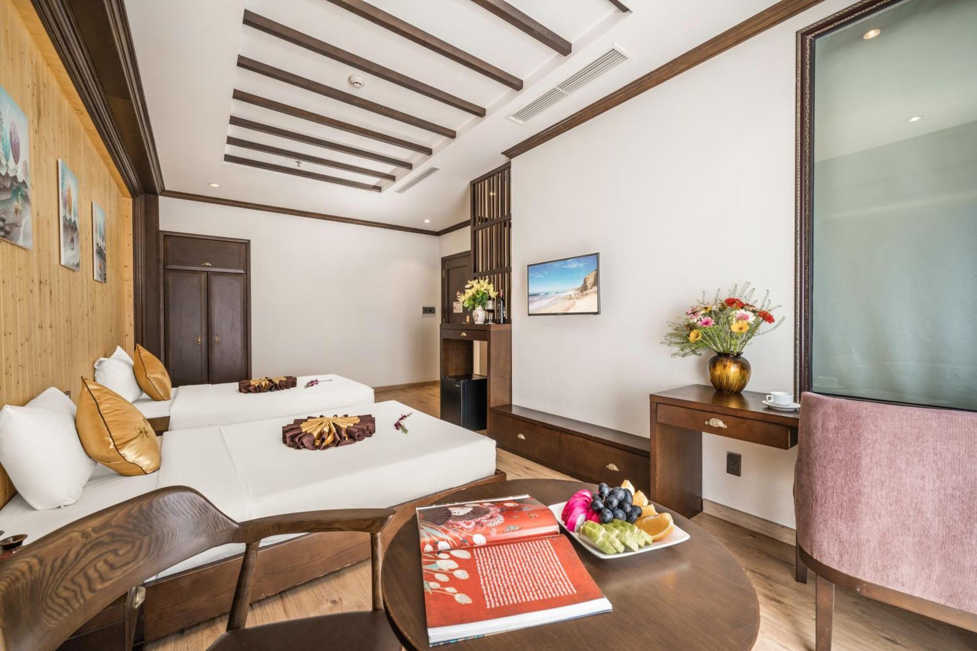 Palazzo Luxury Hotel Da Nang Exterior photo