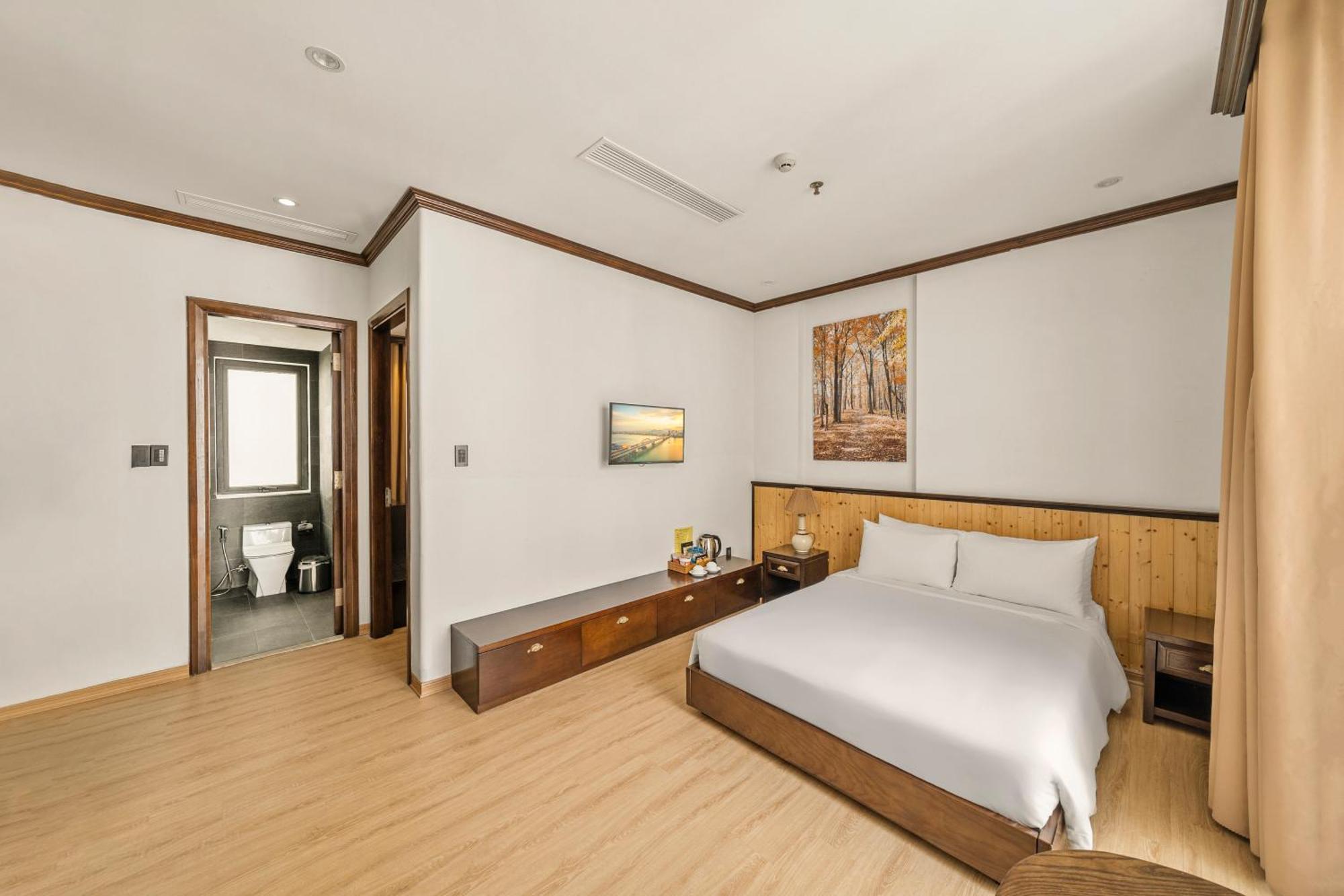 Palazzo Luxury Hotel Da Nang Exterior photo