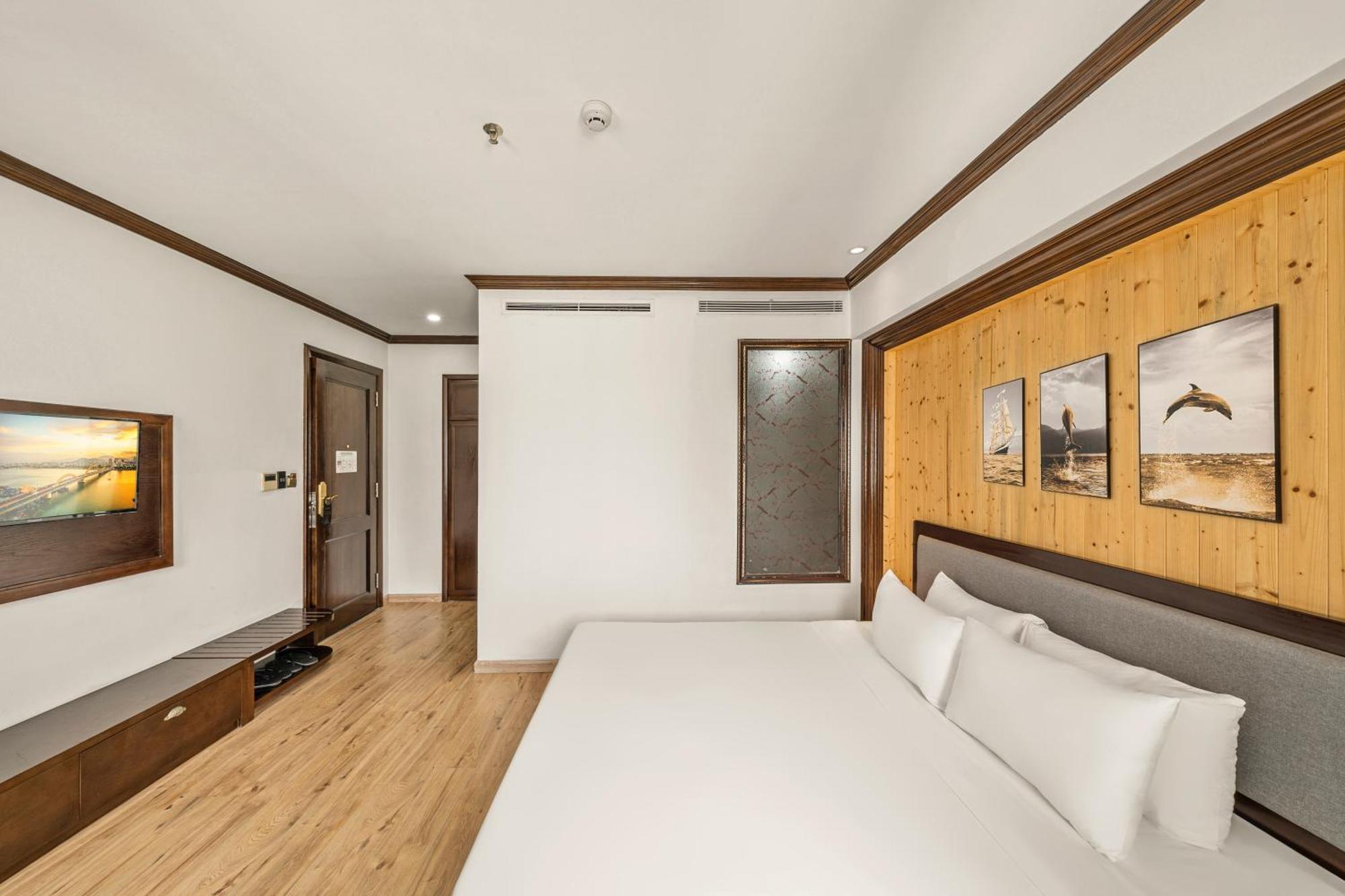 Palazzo Luxury Hotel Da Nang Exterior photo